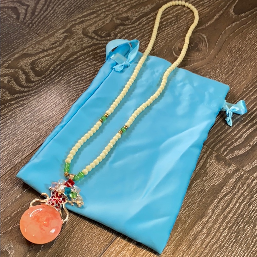 Gem vase necklace, gems and crystals